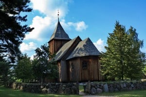 Kościół św. Barbary - Kaszubski Park Etnograficzny - Wdzydze Kiszewskie, (oryg. Swornegacie) - źródło: pomorskie.travel